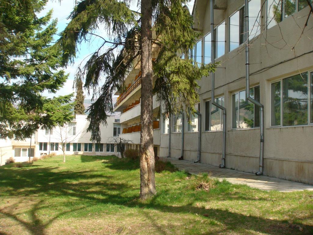 Балнеохотел Роза Strelcha Εξωτερικό φωτογραφία